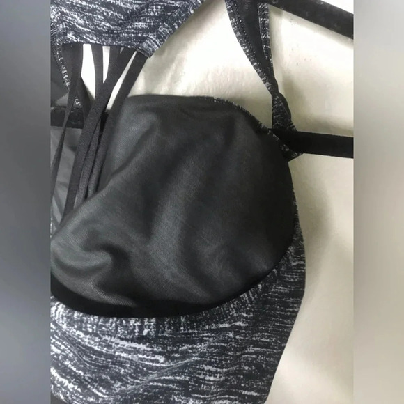 Victoria Sport Sports Bra Size Small - Picture 5 of 6